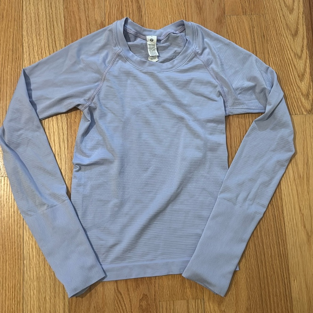 Lululemon Long sleeve swiftly top